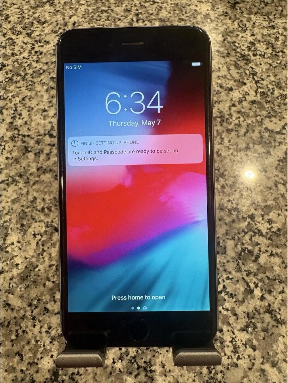 Apple iPhone 7 Plus - 64 GB - Black(Unlocked) Battery Health 100% P